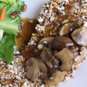 Schnitzel with mushroom gravy