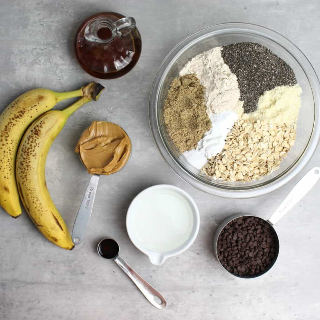 Ingredients needs to make these healthy banana peanut butter cookies.